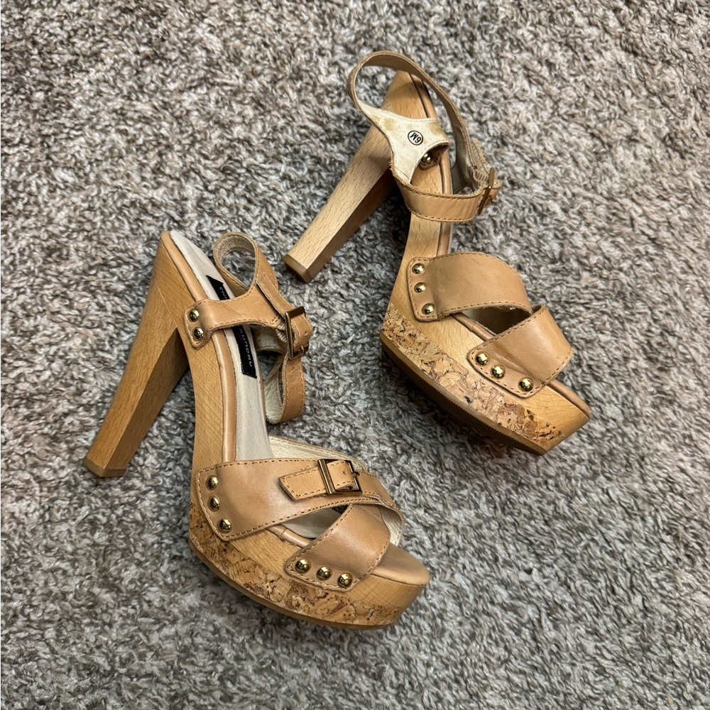Chinese Laundry Tan Platform Heels Size 6